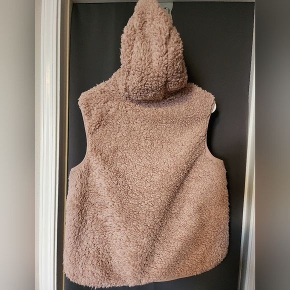 Weatherproof Vintage hooded vest, Women's Medium Pink Teddy Hooded Vest - Picture 6 of 7